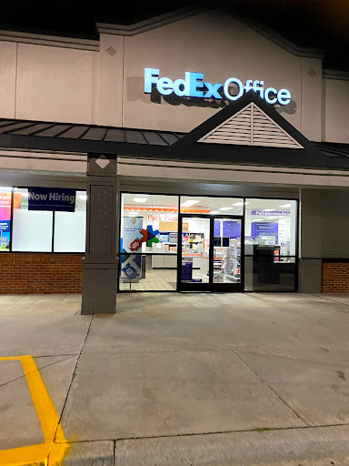 Print Shop «FedEx Office Print & Ship Center», reviews and photos, 1630 Scenic Hwy S, Snellville, GA 30078, USA