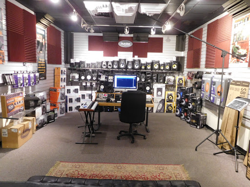 Musical Instrument Store «Sam Ash Music Stores», reviews and photos, 11805 Commons Dr, Cincinnati, OH 45246, USA