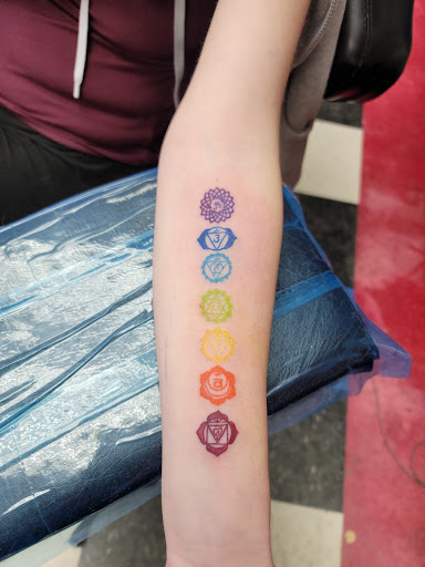 Tattoo Shop «Artistry In Motion», reviews and photos, 230 E Walnut St, North Vernon, IN 47265, USA