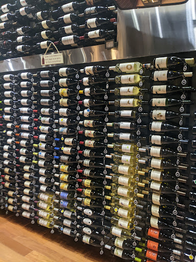 Liquor Store «Seaport Wine & Spirits», reviews and photos, 110 Fulton St, New York, NY 10038, USA