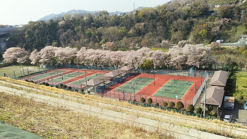 小倉（やまびこ）テニスコート