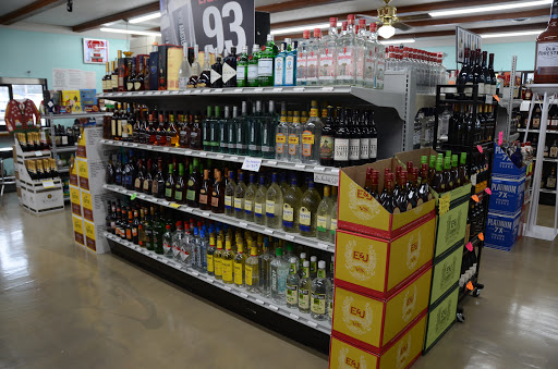 Liquor Store «Red Barn Liquors», reviews and photos, 1731 Us 31W Byp, Bowling Green, KY 42101, USA
