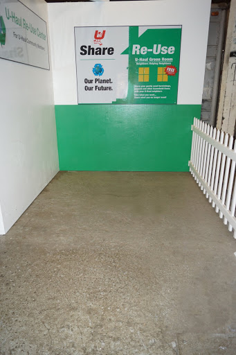 Truck Rental Agency «U-Haul Moving & Storage at Capitol Ave», reviews and photos, 755 Capitol Ave, Hartford, CT 06106, USA