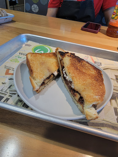 Supermarket «Hy-Vee», reviews and photos, 2323 W Broadway, Council Bluffs, IA 51501, USA