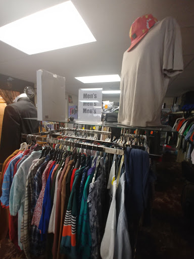Thrift Store «Hope Chest Thrift Store», reviews and photos, 1215 8th Ave W, Bradenton, FL 34205, USA
