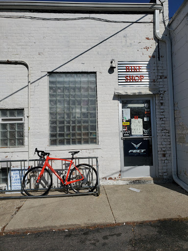 Bicycle Store «Downtown Ferndale Bike Shop», reviews and photos, 163 W Nine Mile Rd, Ferndale, MI 48220, USA