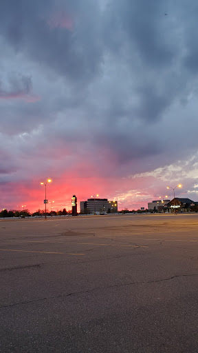 Shopping Mall «Oakland Mall», reviews and photos, 412 W 14 Mile Rd, Troy, MI 48083, USA