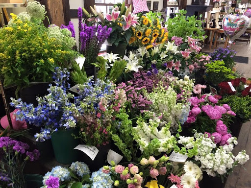 Florist «City Line Florist», reviews and photos, 2978 Nichols Ave, Trumbull, CT 06611, USA