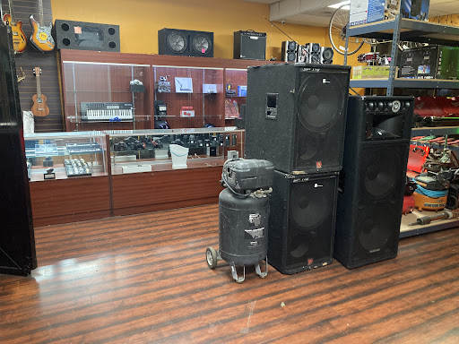 Pawn Shop «M Pawn Shop», reviews and photos, 952 S Atlantic Blvd, East Los Angeles, CA 90022, USA