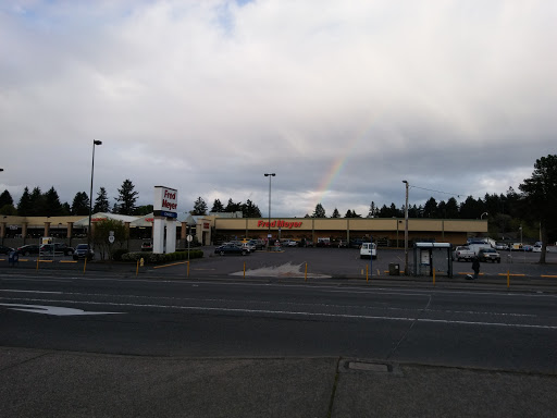 Grocery Store «Fred Meyer», reviews and photos, 14700 SE McLoughlin Blvd, Milwaukie, OR 97267, USA