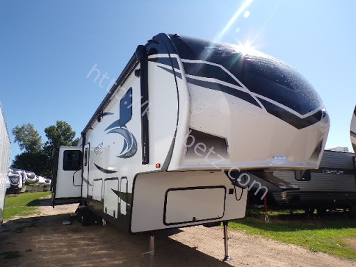 RV Dealer «Kroubetz Lakeside Campers & Motors», reviews and photos, 351 MN-60, Lake Crystal, MN 56055, USA