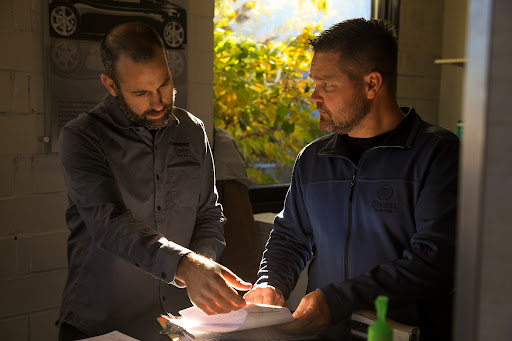 Auto Body Shop «Mannes Body Shop», reviews and photos, 500 Chicago Dr, Holland, MI 49423, USA