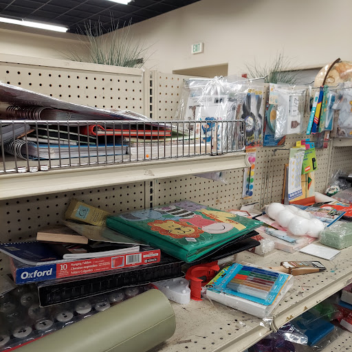 Thrift Store «Lakewood Goodwill», reviews and photos, 6002 Mt Tacoma Dr SW, Tacoma, WA 98499, USA