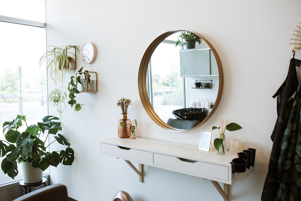 Melanie at Indi Suites 49424