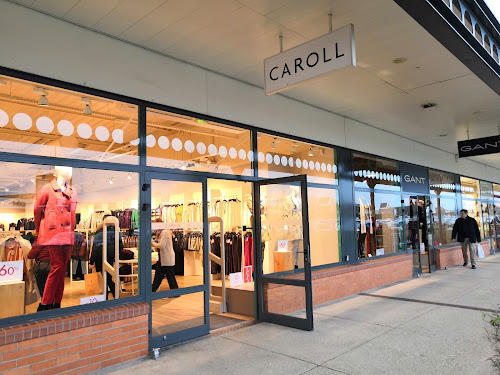 Magasin de vêtements pour hommes Caroll Stock Pont-Sainte-Marie