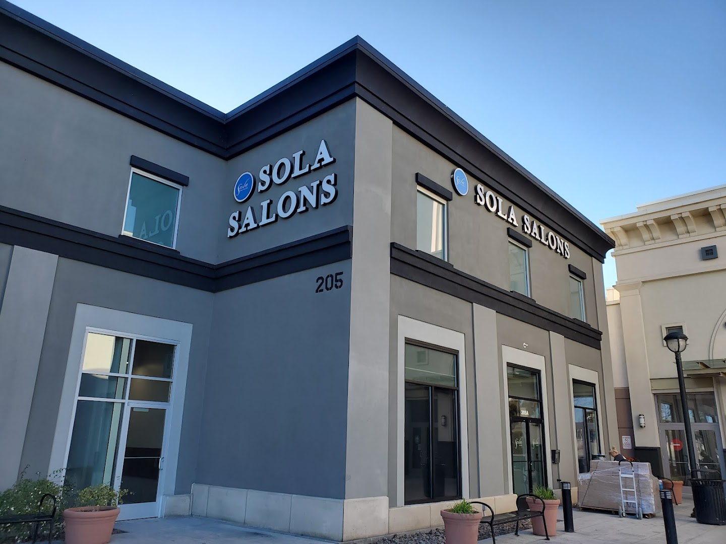 Sola Salon Studios