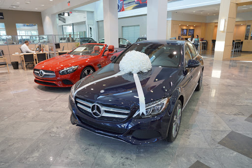 Mercedes Benz Dealer «Mercedes-Benz of Pembroke Pines», reviews and photos, 14199 Pines Blvd, Pembroke Pines, FL 33027, USA