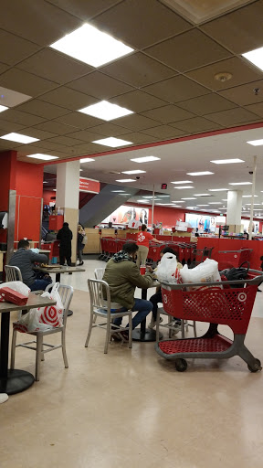 Department Store «Target», reviews and photos, 40 W 225th St #50, Bronx, NY 10463, USA