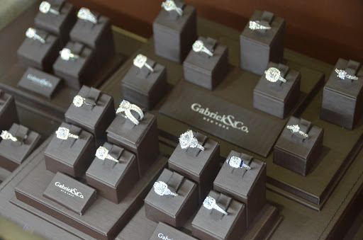 Jeweler «Jamie Hood Jewelers», reviews and photos, 2508 Avalon Ave, Muscle Shoals, AL 35661, USA