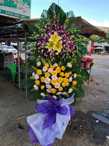 Shop hoa tươi Xinh Xuân