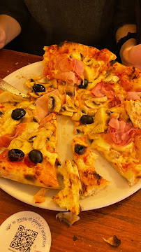 Pizza du Bistrot Des Rosiers à Saint-Ouen-sur-Seine - n°6
