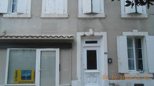 Lodge appartement place de la mairie Nérac Nérac