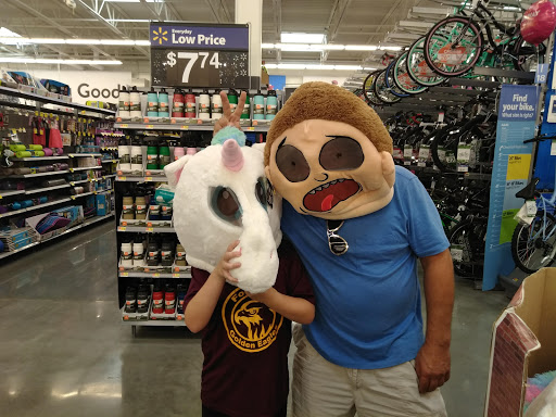 Department Store «Walmart Supercenter», reviews and photos, 638 Quequechan St, Fall River, MA 02721, USA