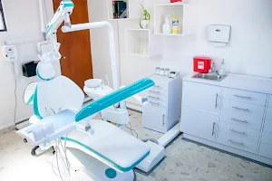 Dentística Metepec image