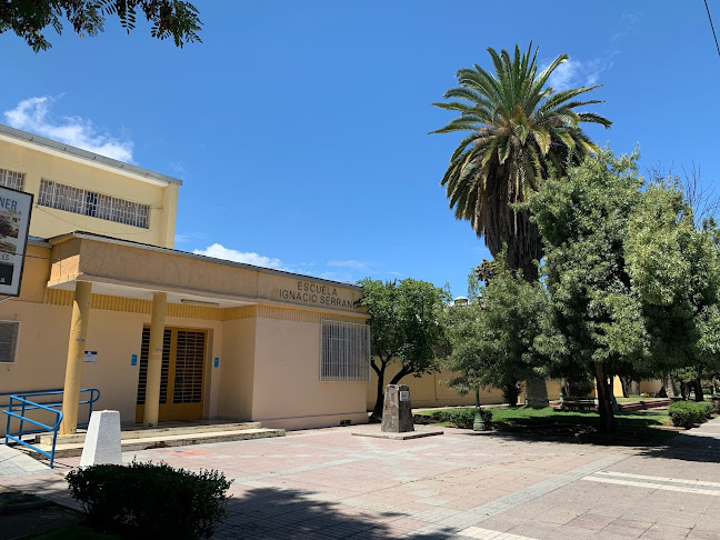 Opiniones de Escuela Ignacio Serrano Montaner en Melipilla - Escuela
