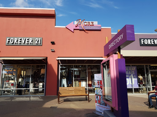 Shopping Mall «Rio Grande Valley Premium Outlets», reviews and photos, 5001 E Expy 83, Mercedes, TX 78570, USA