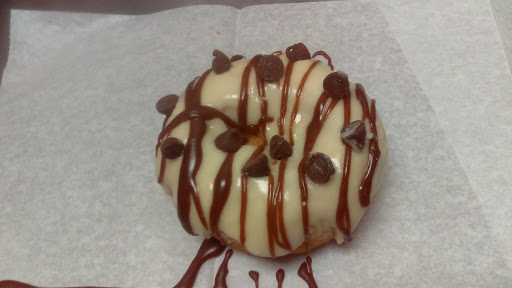 Donut Shop «The Donut Conspiracy», reviews and photos, 1971 E Beltline Ave NE #123, Grand Rapids, MI 49525, USA