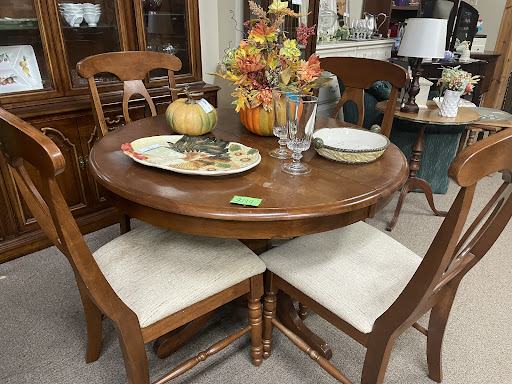 Consignment Shop «Refabulous Furnishings», reviews and photos, 2231 Vestal Pkwy W, Vestal, NY 13850, USA