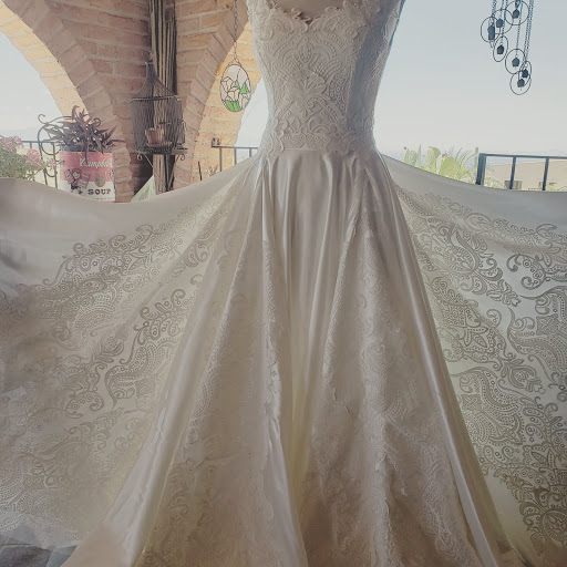 Bridal Shop «Hem and Her Bridal», reviews and photos, 4004 N Stone Ave, Tucson, AZ 85705, USA