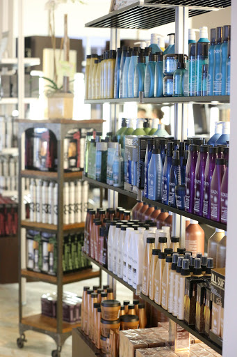 Beauty Salon «Studio RK Salon», reviews and photos, 6420 Plantation Park Ct #102, Fort Myers, FL 33966, USA