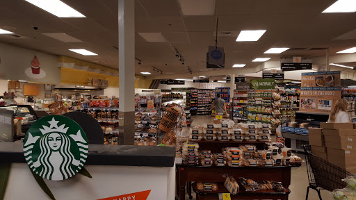 Grocery Store «Quality Food Center», reviews and photos, 1009 Monroe Ave, Enumclaw, WA 98022, USA