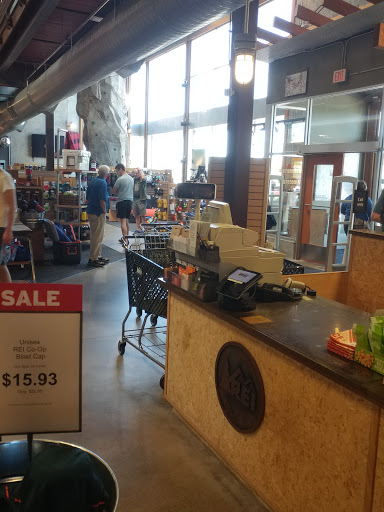 Camping Store «REI», reviews and photos, 1703 S Brentwood Blvd, Brentwood, MO 63144, USA