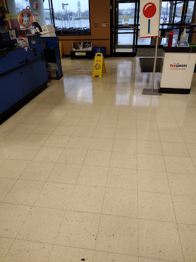 Pet Supply Store «PetSmart», reviews and photos, 3450 N Morrison Rd, Muncie, IN 47304, USA
