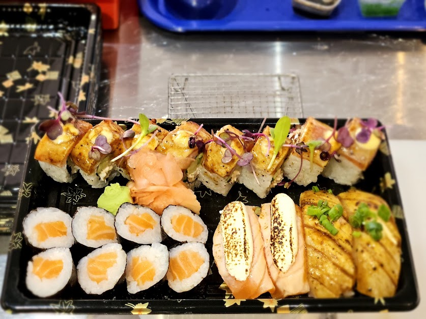 Sushi Party By steve Saint-Denis