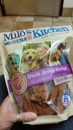 Pet Supply Store «PetSmart», reviews and photos, 4500 Mitchellville Rd, Bowie, MD 20716, USA