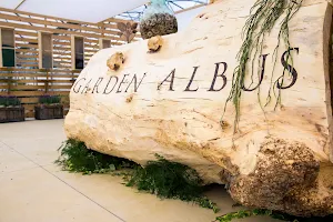 Garden Albus image