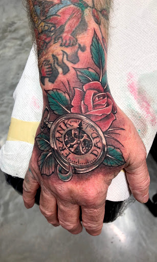 Tattoo Shop «Maximum Tattoo», reviews and photos, 20594 N Milwaukee Ave, Deerfield, IL 60015, USA