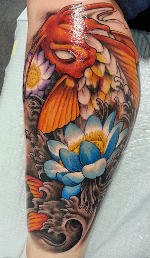 Tattoo Shop «Sarenity Tattoo & Piercing in Birchwood Mall», reviews and photos, 4350 24th Ave, Fort Gratiot Twp, MI 48059, USA