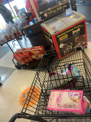 Pet Supply Store «Petco Animal Supplies», reviews and photos, 600 N Galleria Dr, Middletown, NY 10941, USA