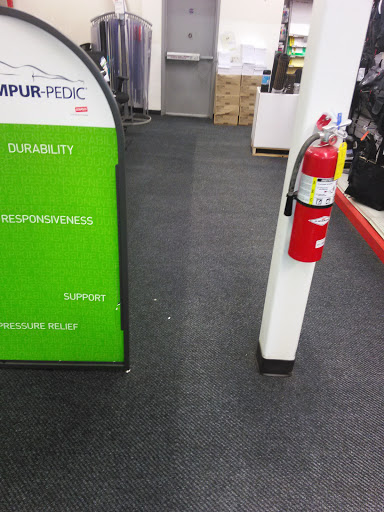 Office Supply Store «Staples», reviews and photos, 1610 Wilshire Blvd, Santa Monica, CA 90403, USA