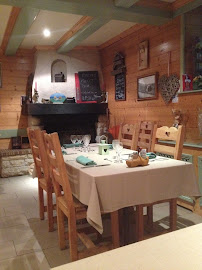 Atmosphère du Restaurant Col du Mont de Fourche à La Rosière - n°1