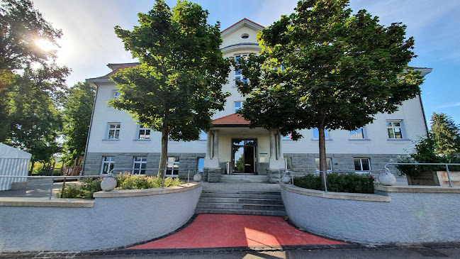 Rezensionen über Schulzentrum Schreiber in Kreuzlingen - Schule