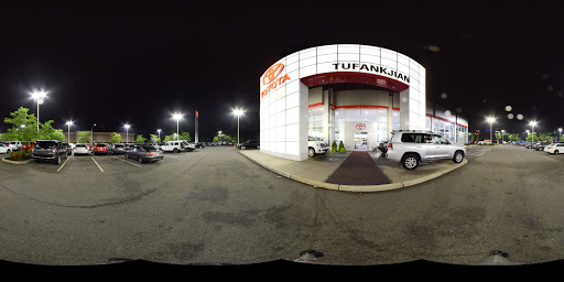 Car Dealer «Toyota of Braintree», reviews and photos, 210 Union St, Braintree, MA 02184, USA