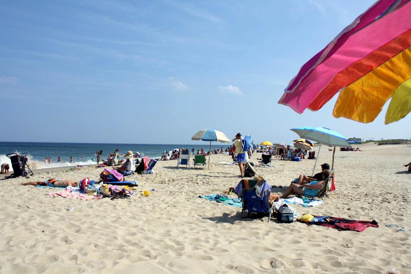 Foto av Fenwick Beach med lång rak strand