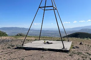 Deer Ridge Off-Leash Dog Trailhead image