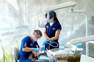 GLOSS DENT® - Dentista en Mérida image